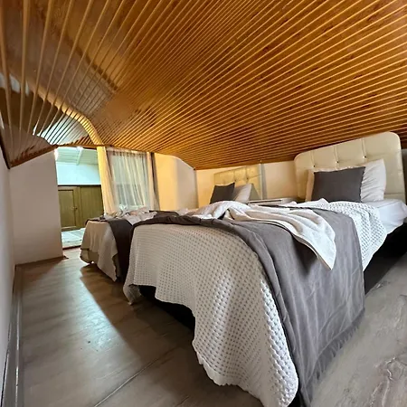 Kampues Garden 4*