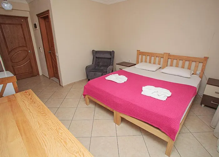 Hotel Kampues Garden 4*