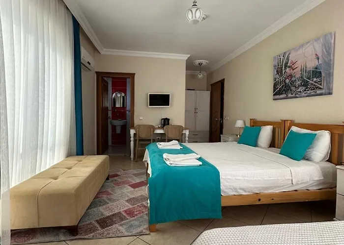 Kampues Garden Hotel 4*