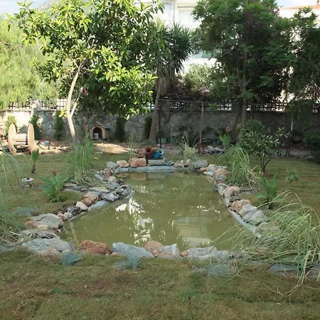 فندق Kampues Garden 4*
