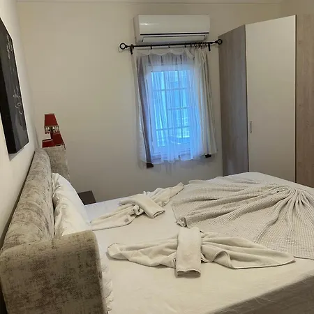 Kampues Garden Φετιγιέ